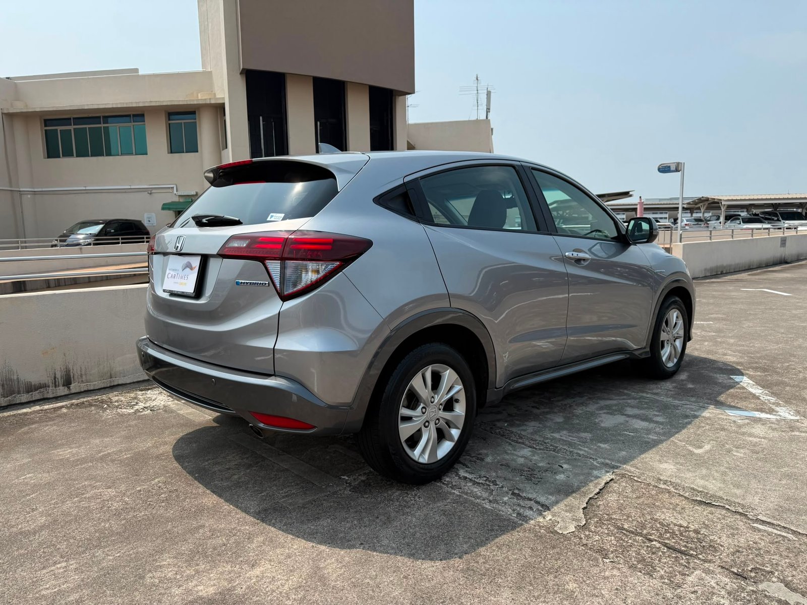 Honda Vezel Hybrid 1.5X photo 2